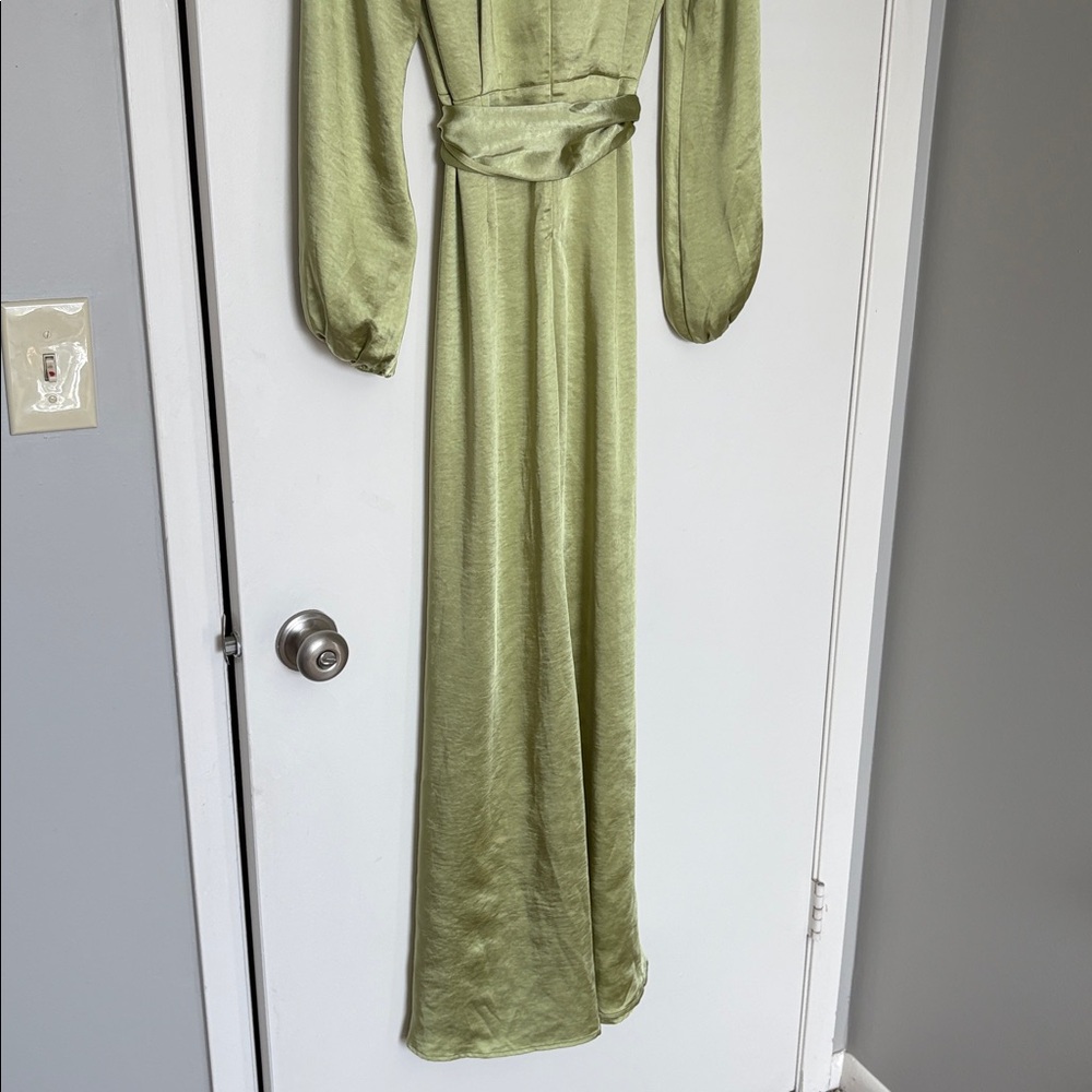 Revolve Elliatt Kai Maxi Dress in Avocado Green Size Medium - Picture 9 of 10